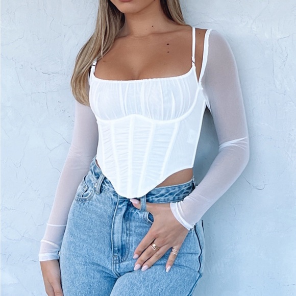 White Fox Boutique Tops - NWT! White fox more than basic long sleeve bustier top